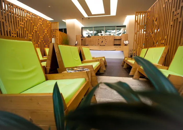 Hotel Vesna Трускавець